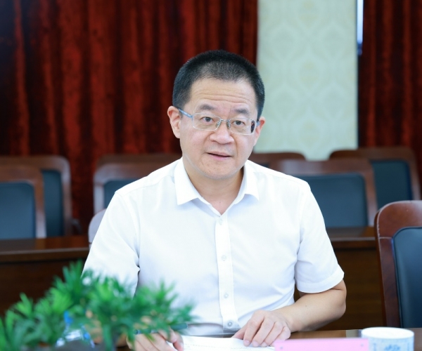 嘉市科技局吴根军书记调研tyc41183太阳成集团丝绸